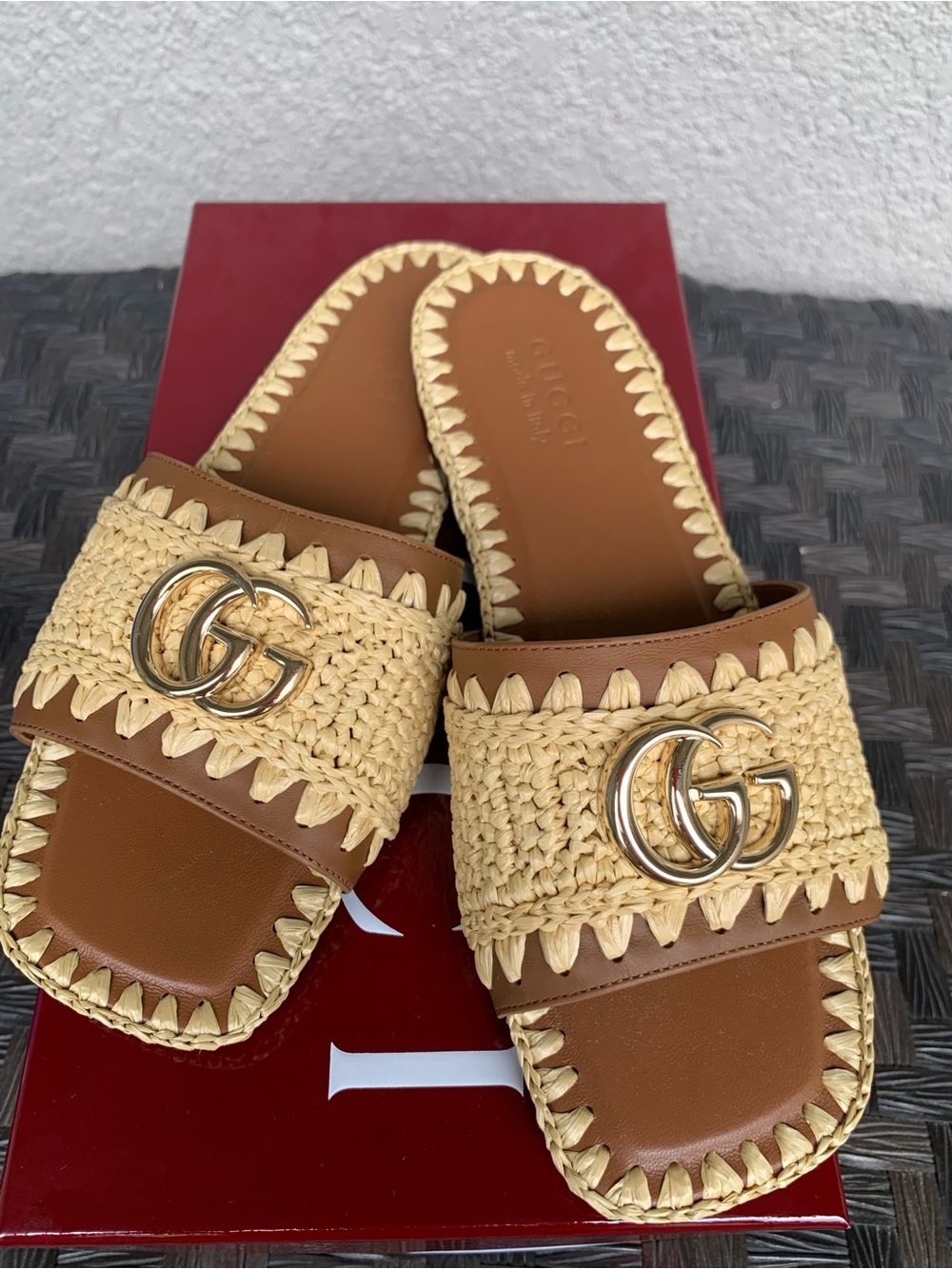 Gucci Beige and Brown Raffia Slide Sandal with Gold Logo